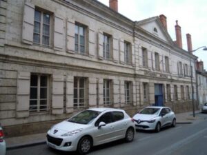 Ensemble Immobilier au centre-ville de La Châtre